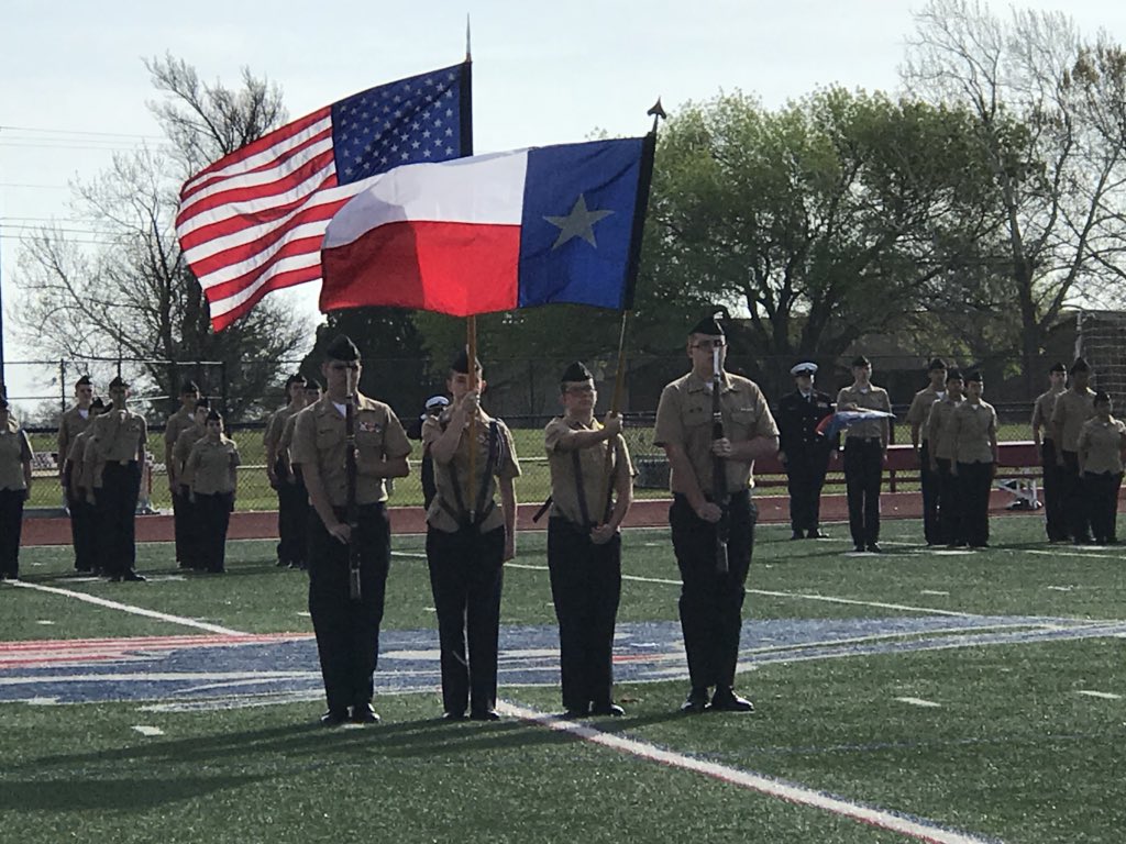 EastViewHS's tweet photo. We have greatly enjoyed the @LibertyBoosters annual military inspection this morning and are super proud of our students in this program. #beliEVe https://t.co/arJXlAMuKG