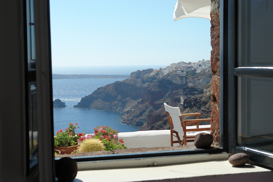 FrostieMoss's tweet photo. Dreaming of Greece? My books will get you there!  #romancewriter #writerslife #mustread https://t.co/CdWPucZTyq https://t.co/lv025kmCWx