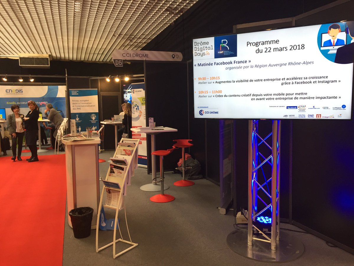ipgarde's tweet photo. Souvenirs du salon « Drôme Digital Days »

C'était au Parc des Expositions à Valence (Drôme)
Du 20 au 22 mars 2018
A bientôt !

#DDD #DrômeDigitalDays #DromeDigitalDays #digital https://t.co/eO5Q1XIJnm