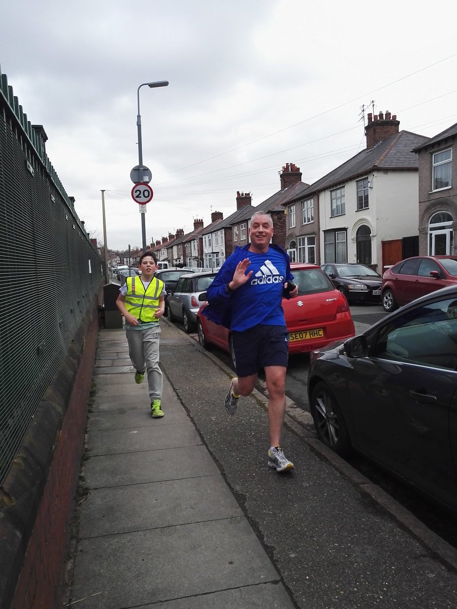 And look who I spotted.... Headteacher Mr Smith joining in as well. <a href="/Dovedale_PE/">Dovedale PE & Sport</a> <a href="/DovedalePrimary/">Dovedale Primary Sch</a> <a href="/sportrelief/">Sport Relief</a> <a href="/MrPAKelly1/">Mr Kelly</a> #SportRelief