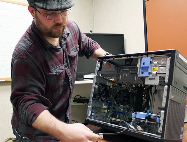 ConnectWCCC's tweet photo. Computer Technology graduate: Westmoreland ‘changed my life’ #ProgramoftheMonth https://t.co/C9X0xnQ3SW https://t.co/8jRTcdxwjv