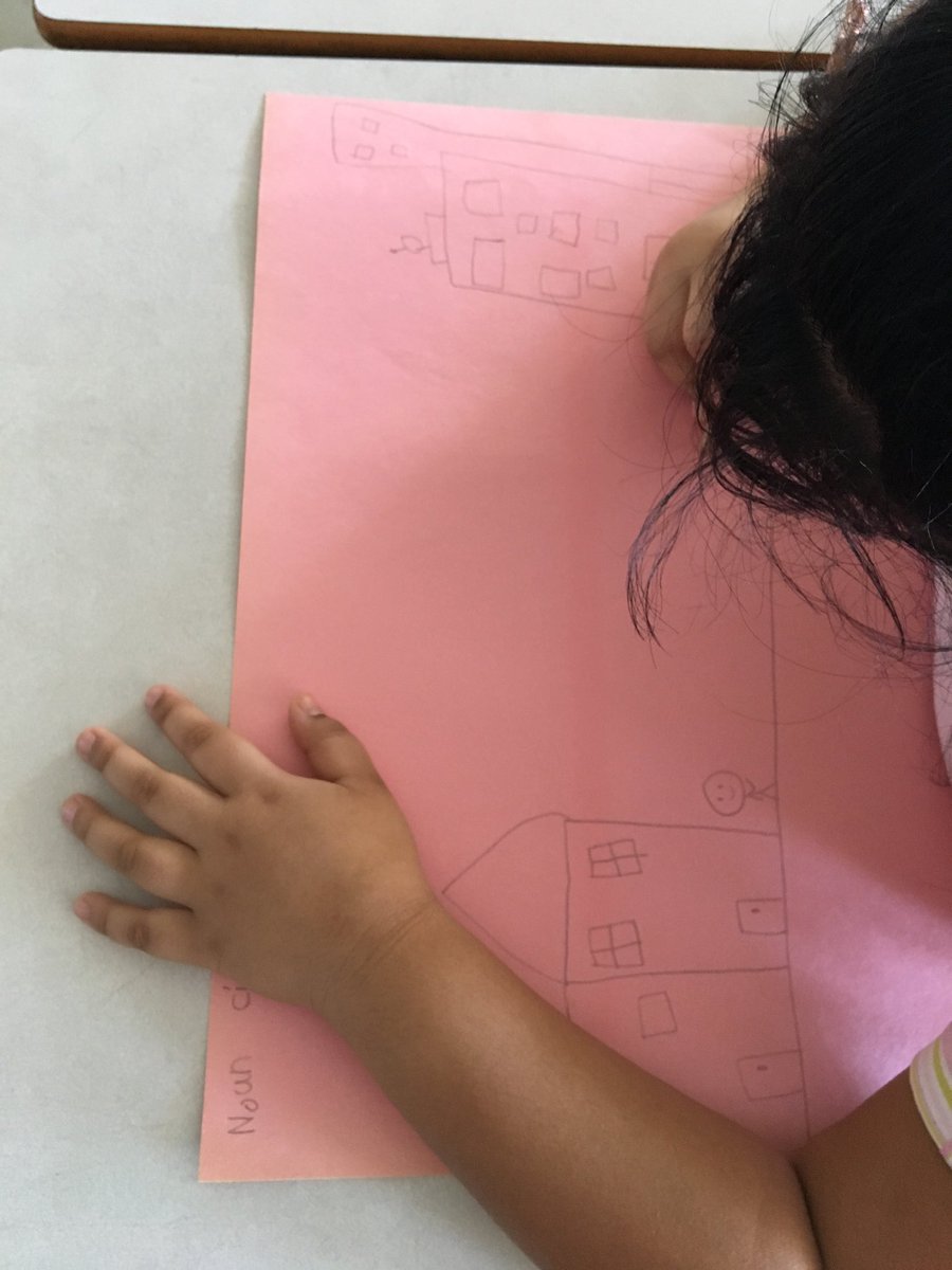 ChantalUlicny's tweet image. Noun Town is in the works! Their creations are looking great! #grammarfun