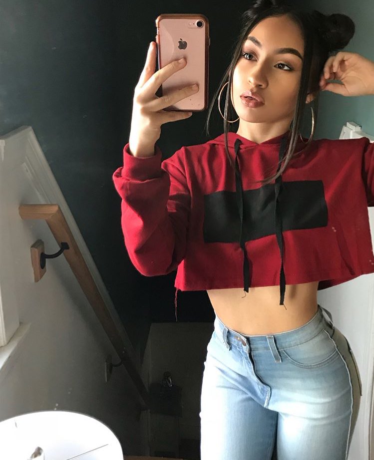lilyO2L tweet picture