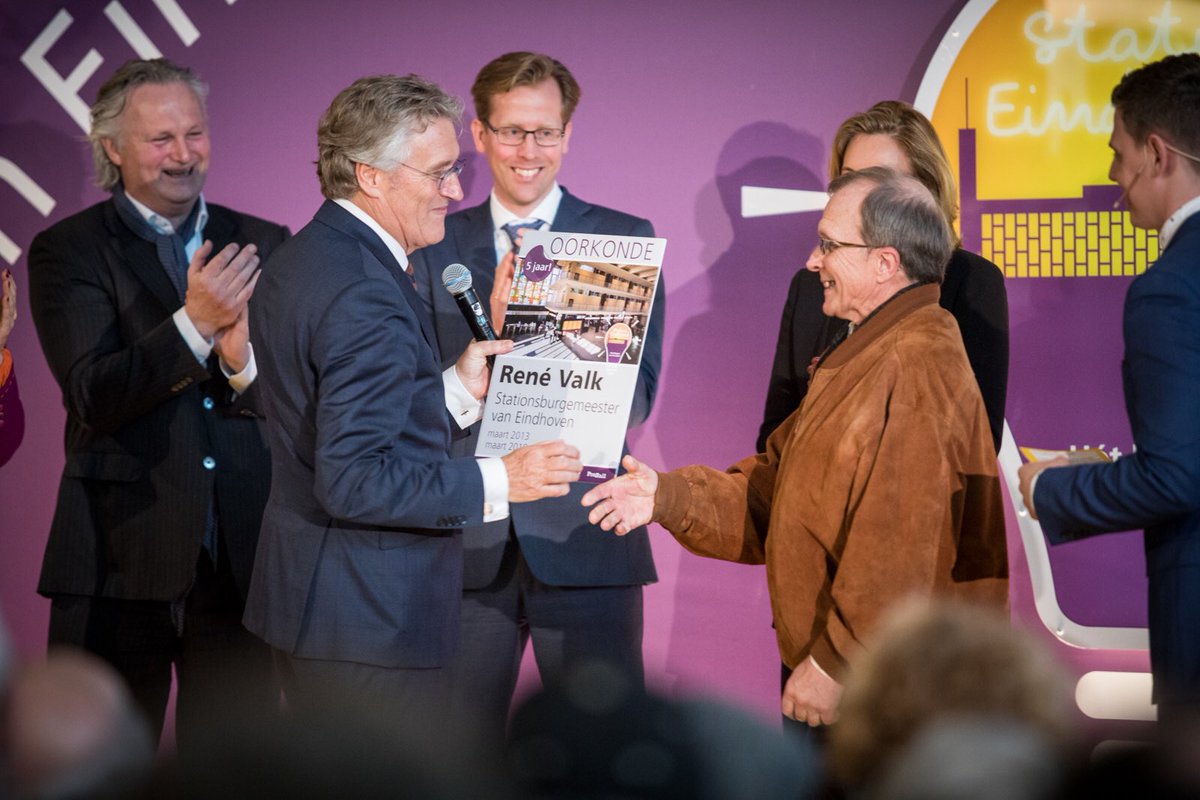 StationEhv tweet media