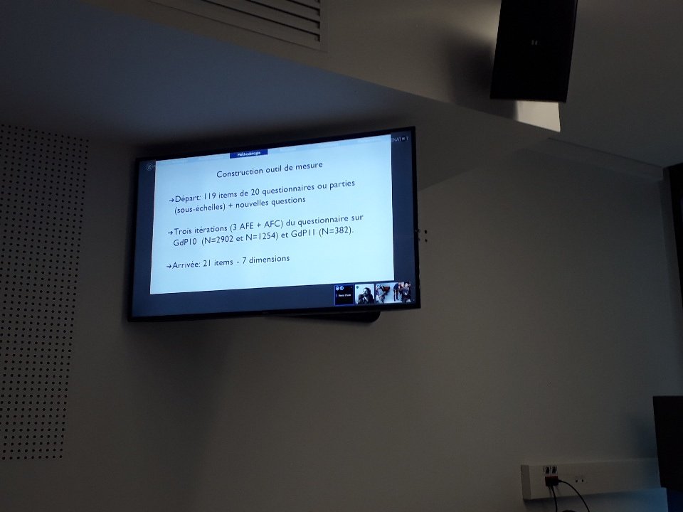 R_Bachelet's tweet photo. #eform2018  Symposium “5 ans du #MOOCGdP”

Rawad CHAKER, Rémi BACHELET Construction d’échelles de mesure de l’employabilité perçue et de la temporalité dans un contexte de formation d’adultes à distance.

Accéder aux diapos : https://t.co/pFYpSJNG5M https://t.co/mXKY9W9SG6
