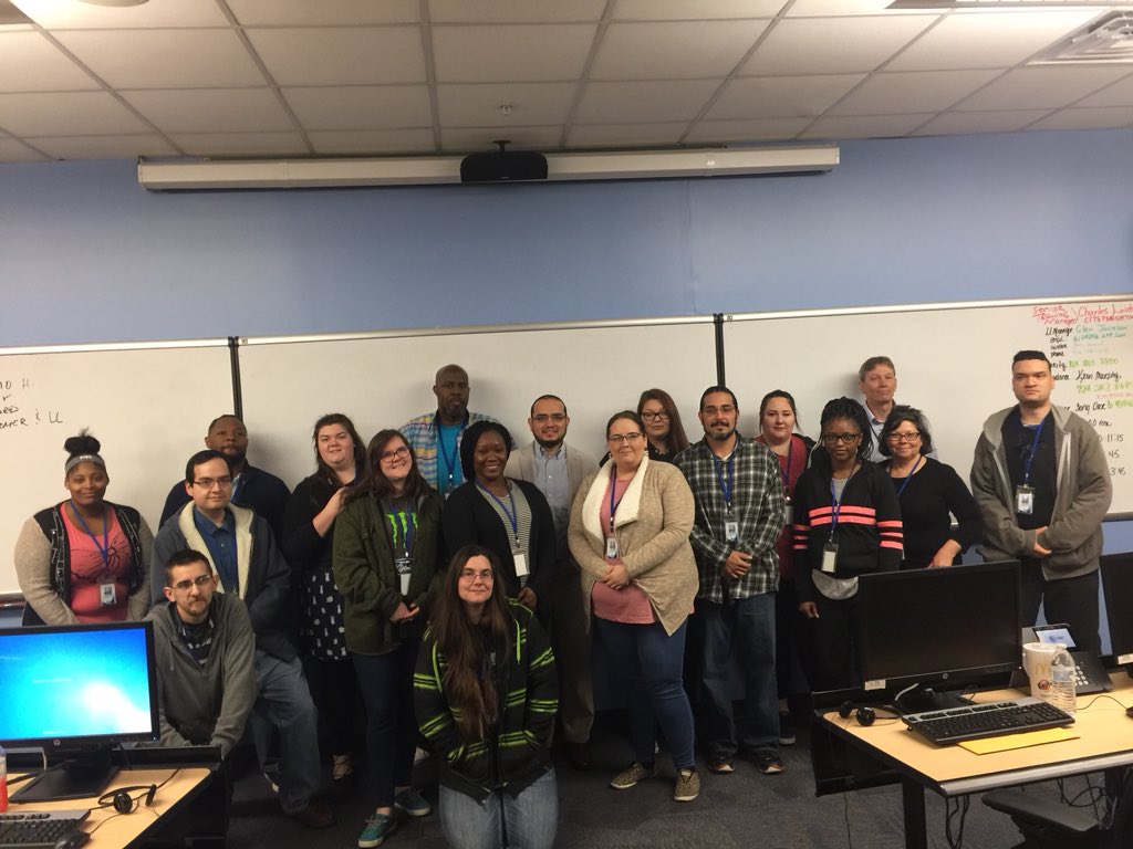 It was a pleasure meeting with our hire class today. Great group of individuals hungry to explore all the great benefits and opportunities that our company has to offer.
#techcaretweets <a href="/jcatatt/">Jason Carl</a> <a href="/HollyWallace777/">Holly Wallace</a> <a href="/kellyflagg/">Kelly Flagg</a> @IamNickRuffin <a href="/DianaYoungATT/">Diana Young</a> <a href="/ulisses_costeir/">Ulisses Costeira</a>