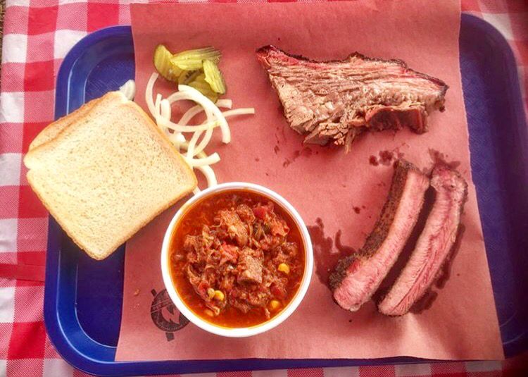 coursonsbbq's tweet photo. Shoutout to @millenialfoodieatx for giving us a try and snapping this mouthwatering pic! Check out her page for more :)
o⠀
o⠀
o⠀
#coursonsbbq #austinbbq #bbq #austinreviews #google #googlemybusiness #greatpeople #greatfood #brisket #tacos #tacosofaustin #smiles #happy
#texas https://t.co/tTugHD0zL8