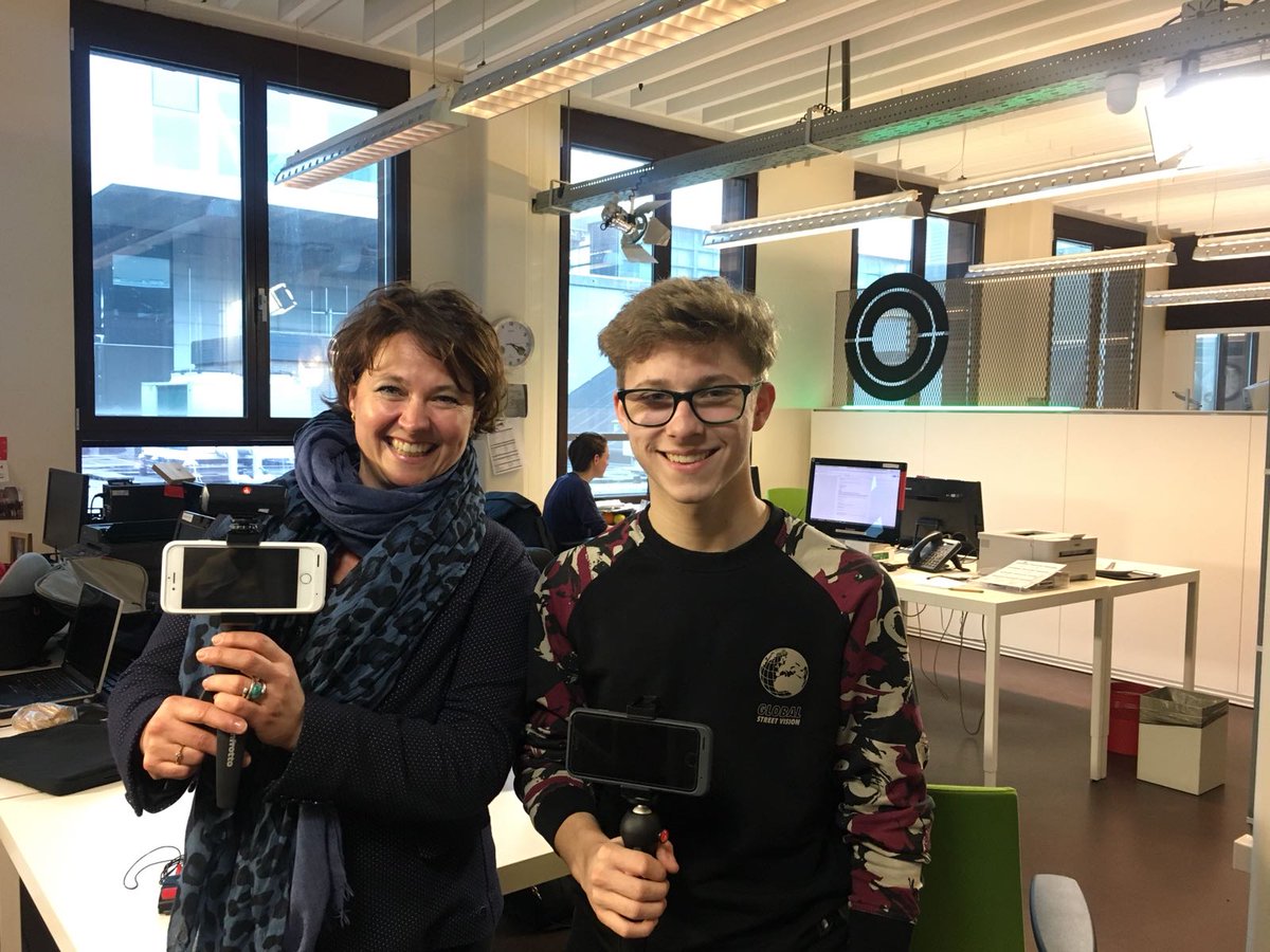 openrotterdam's tweet photo. Ons nieuwe MoRe team is er helemaal klaar voor! Mobiele reporters Wendy en Yoeri gaan in hun eigen wijken het Rotterdamse nieuws zichtbaar maken voor alle Rotterdammers. #more #moreteam #mobielereporters #openrotterdam #open010 #rotterdam #nieuws https://t.co/o5Y10LTnJj