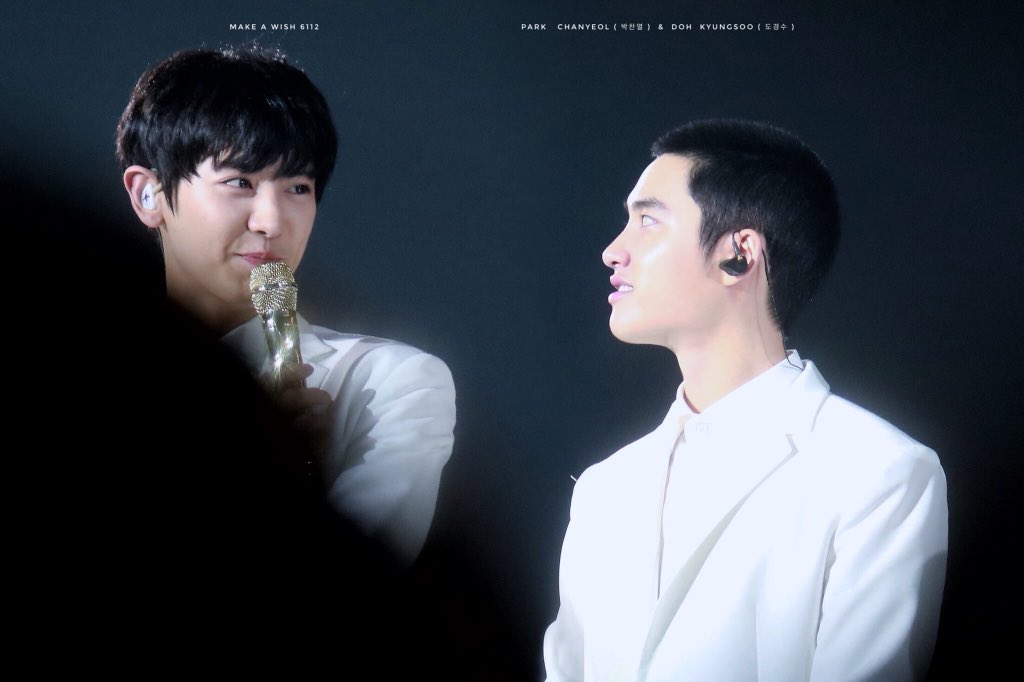 #EXO #엑소 <a href="/weareoneEXO/">EXO</a>