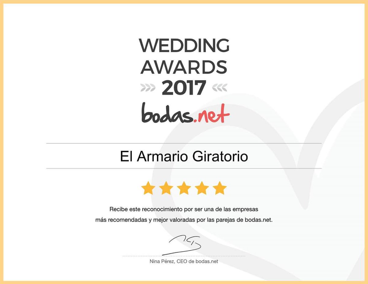 No hay truco, sólo trabajo, cariño y dedicación, sin más. Empecé humildemente y de casualidad y he tenido que salvar muchos obstáculos.  Ya no hay quien nos pare. Poco a poco creamos un marca
#elarmariogiratorio
#weddingawards2017
#encantadadelavida
#detallesconencanto