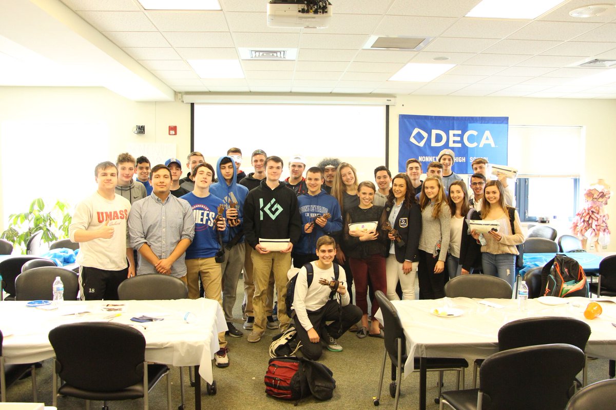 NonnewaugDECA's tweet photo. @NonnewaugD partnered with @OdysseyTeams and the Helping Hands initiative. 35 members built 10 prosthetic hands and donated $400+ for those in need! https://t.co/D3P7ZTbUmp