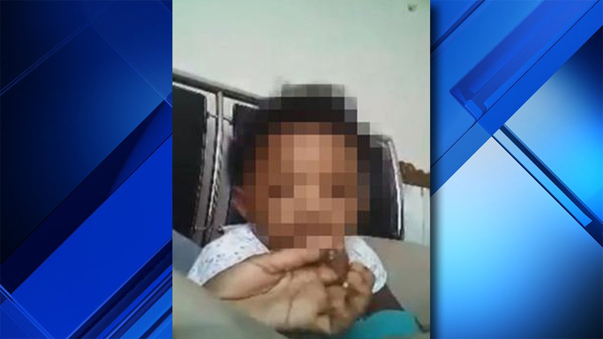 Mom arrested after she filmed video of her infant child smoking marijuana bit.ly/2DMrLnM?utm_so… https://t.co/2S27yUibz1