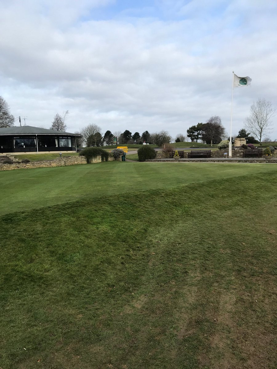 MarkSim93794378's tweet image. Busy day on the course today, nice to out cutting some grass 😀 cut tees, aprons and tee surrounds 👍 ahead of our first medal this weekend 👌 #springhasarrived #stripes #presentation @KingsdownGC