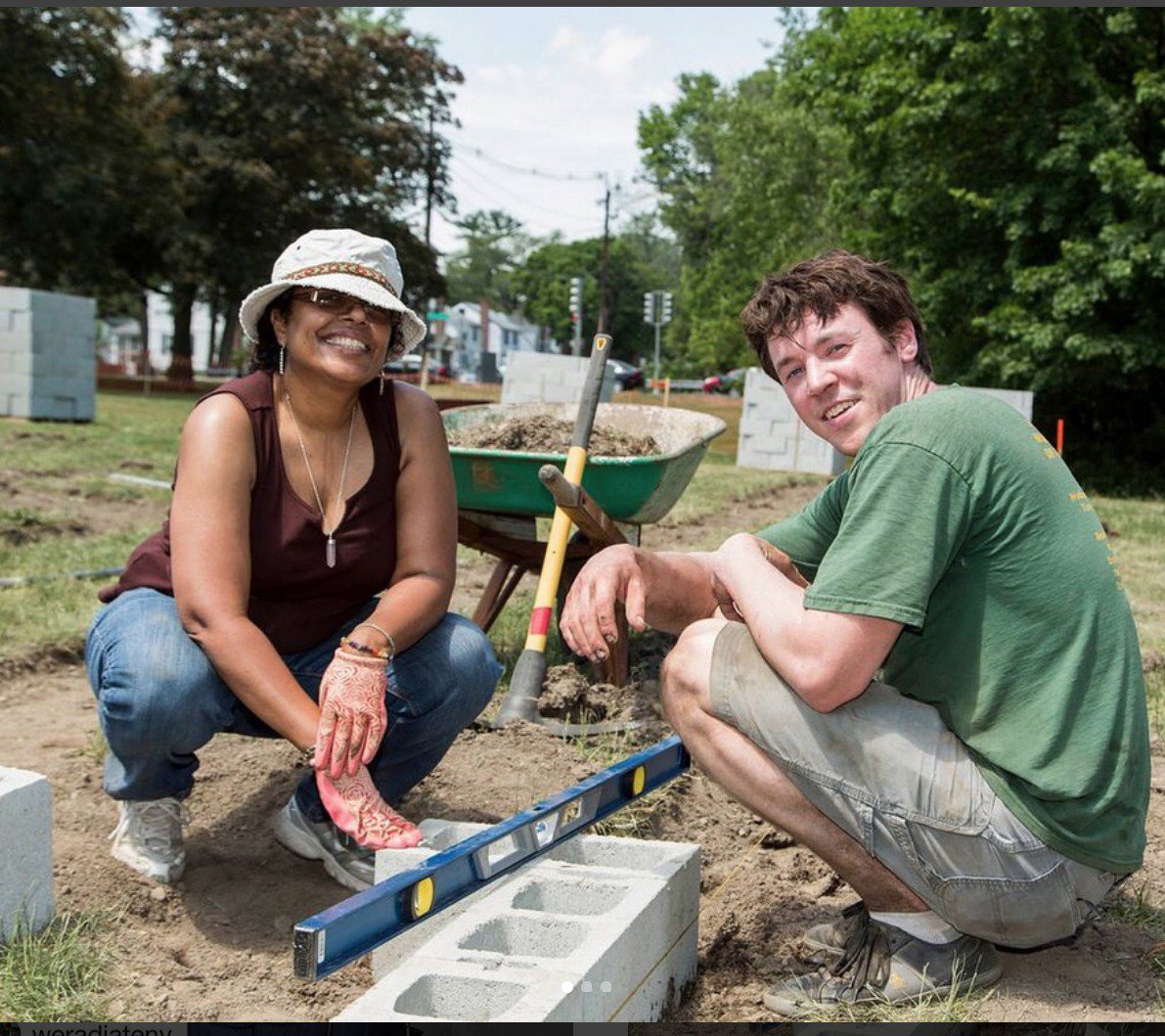 ResilientCLE's tweet photo. Have a project or idea you'd like to implement in your neighborhood? If so, attend this evening's Neighborhood Workshop in #SlavicVillage at the Fleet Library. There's still time to register! Photo Credit: #Ioby #resilientcle https://t.co/2PyYEB7cLu https://t.co/DbCkY0rc8W