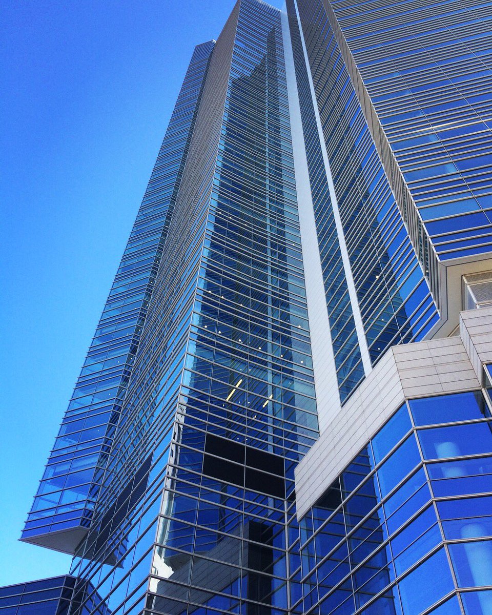 asidwi's tweet photo. What a beauty! Last night we took a look inside one of Milwaukee’s latest projects. Please swipe left 👈 to view photos from yesterday’s Northwestern Mutual Tour!
#ASIDWI
#interiordesign #photooftheday #design #decor #happy and #love what we do! https://t.co/BfzRxdpBZq