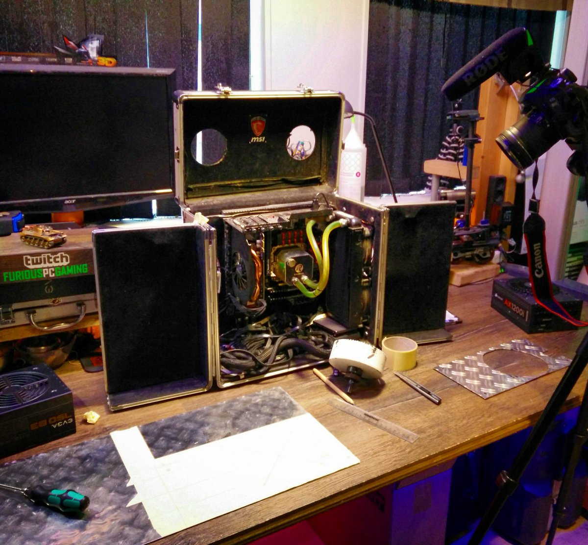 Wipspeed's tweet photo. Got my new PSU for my Recording / Live Streaming PC, just need to mod the suitcase a little ππ #furiouspcgaming #wipspeed #twitch #psu #evga #evgapsu #gaming #battlestation #extremepc #pcbuild #corsair #pcmasterrace #gamer #casemods #casemodding #pcgamingrus #hardware #pcgaming https://t.co/eMgsc44nUd