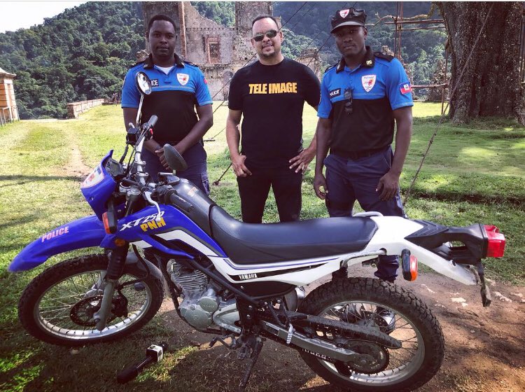 TeleImagetvshow's tweet photo. Agents de Politour (Haïti Tourism Police) au travail dans la ville de Milot, Palais sans Souci , good job ! #politour #haiti #pnh #teleimage #teleimagetv #teleimagetvshow #haititourism #tourism https://t.co/W3VDapCUA5