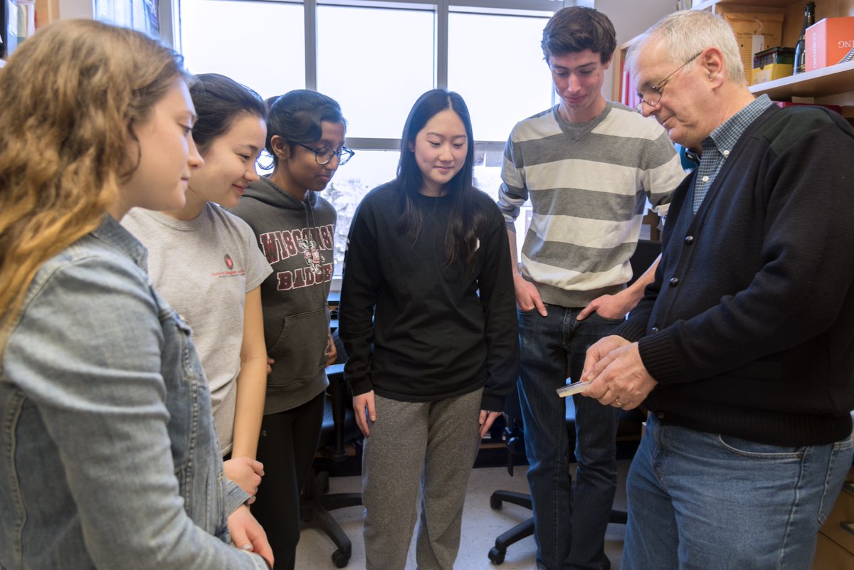 Congratulations to Professor Mike Cox on this recent Award for Mentoring Undergraduates in Research, Scholarly, and Creative Activities from <a href="/UWMadison/">UW–Madison</a>! Read more here: biochem.wisc.edu/news/2018/news…
