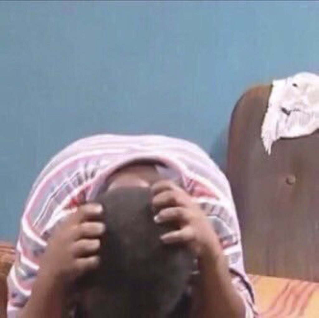 Neel1781's tweet image. "Are you smart? Spell it" 

3rd grader: S-M-A-R-T 

"I said spell IT" 

3rd grader: