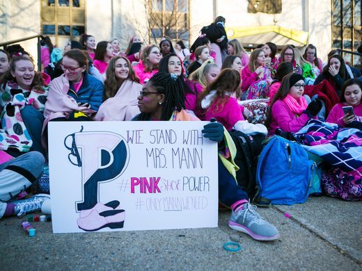 shannoncassidy's tweet photo. Together we are still standing until she returns. #PinkShoePower @PaduaPrincipal https://t.co/E426sBb2FC