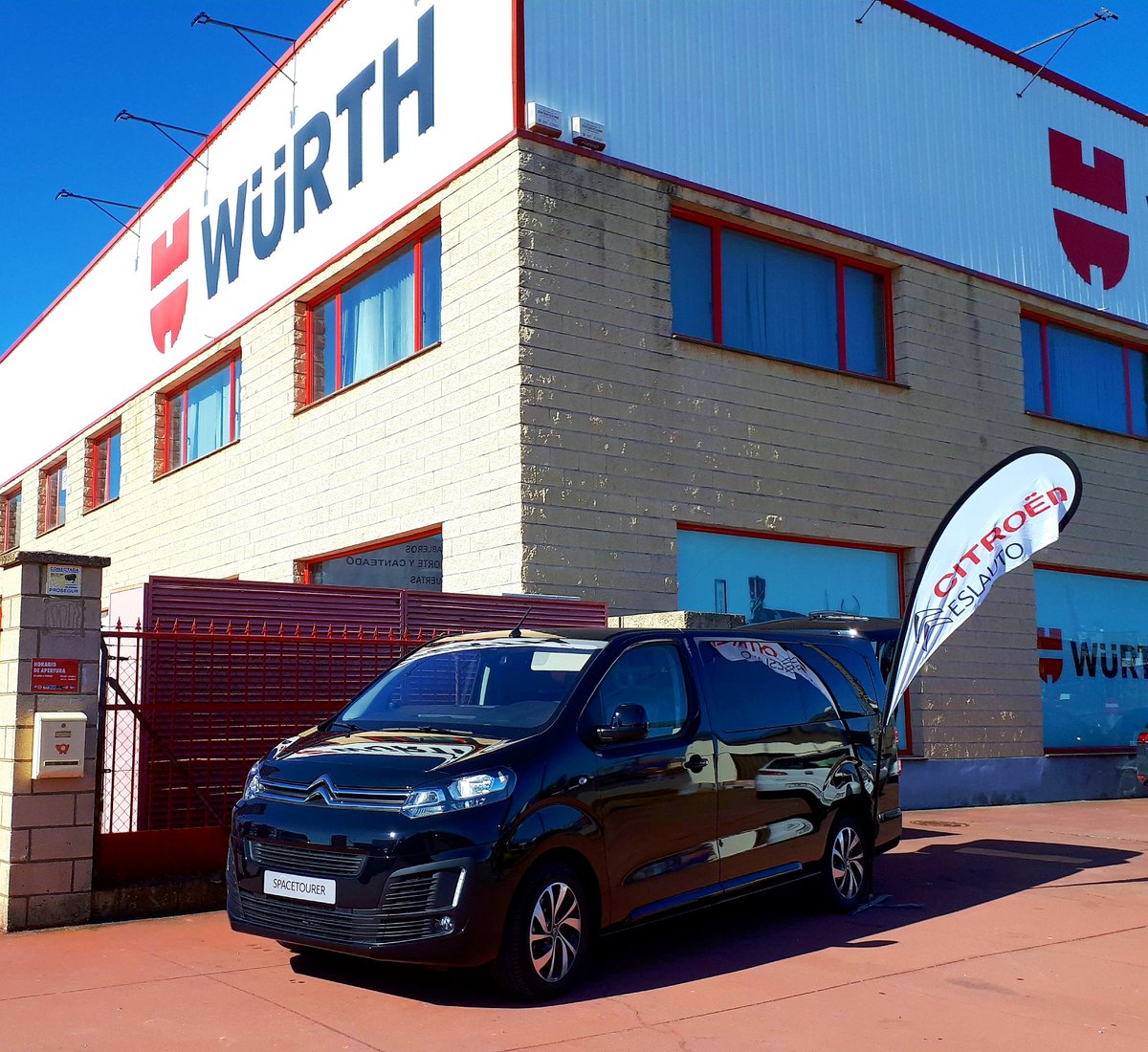 Citroen_Eslauto's tweet photo. ➡️Autónomo y #profesional 👨‍🏭👩‍🏭:
Te esperamos, en la Jornada de Puertas Abiertas 
que  @WURTH_ES 🛠️ organiza hoy, en #leonesp.
¡Los mejores productos industriales ⚙️y vehículos #Citroen 🚘, juntos!
#autónomos #empresas #pyme #FelizJueves https://t.co/8G07k7BDUK