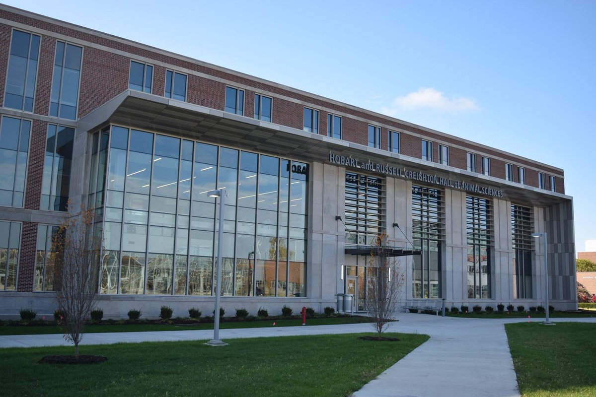 PurdueAgDean's tweet photo. A great day of celebration as we dedicate Hobart and Russell Creighton Hall of @PurdueANSC, @LandOLakesInc Center for Experiential Learning and Purina Pavilion! https://t.co/i17uy3IQIU @PurdueAg @LifeAtPurdue @PurdueExtension https://t.co/U2DPhBwVWZ