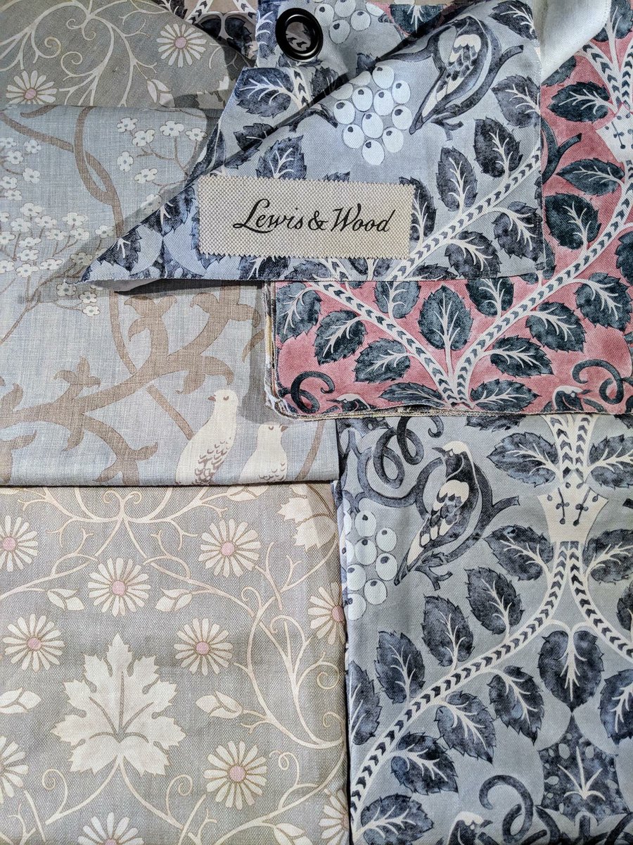 Snap shot from a recent fabulous visit from our @LewisandWood expert.
Wonderful to see their latest ranges for client inspiration

#lighting #decoration #colour 
#pattern #texture #fabrics #seating #furniture #upholstery #interiordesign #interiordecoration #jojobradleyinteriors