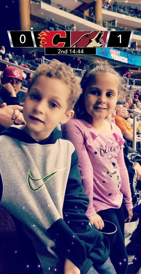 the_divashood's tweet photo. Coyotes game https://t.co/mIx8zCrwkG