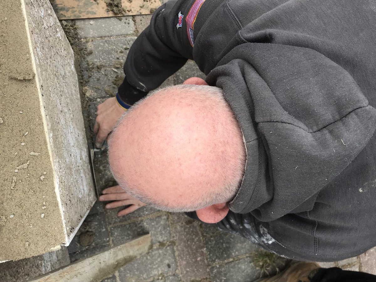 When <a href="/Big_Tige/">Mitch</a> washes his face he gets his back wet #baldcunt 😂