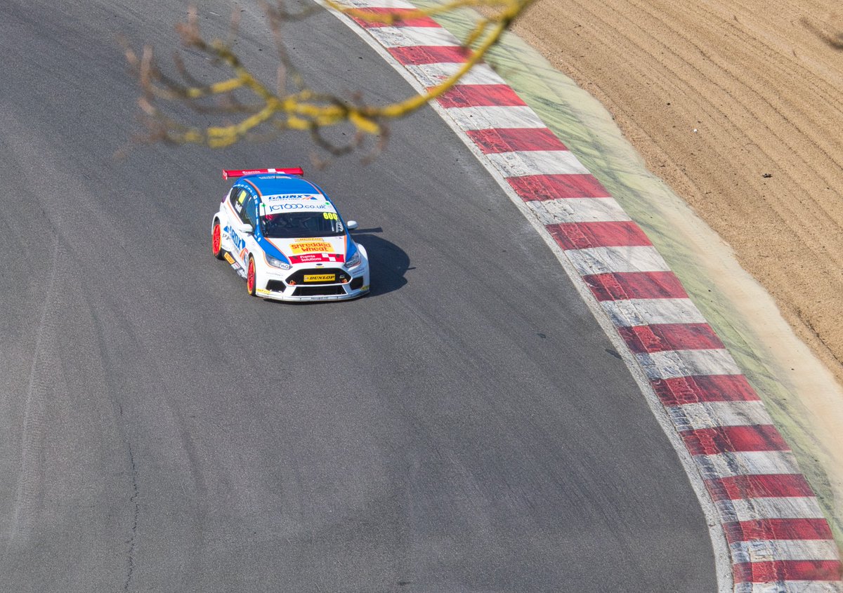 stapleton2002's tweet image. Loved watching my new FAV @DunlopBTCC team @Motorbase in the test @Brands_Hatch yesterday, All the best for the season @samtordoff @TomChilton_ @racerjimmy