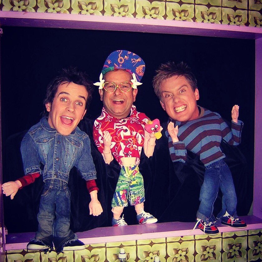 dickndom's tweet photo. Celebrating the new series of Diddy TV #Throwback to Da Bungalow @TimmyMallett #diddy Next ep👉@cbbc 4:05pm🤙 https://t.co/D0XgYdbalc