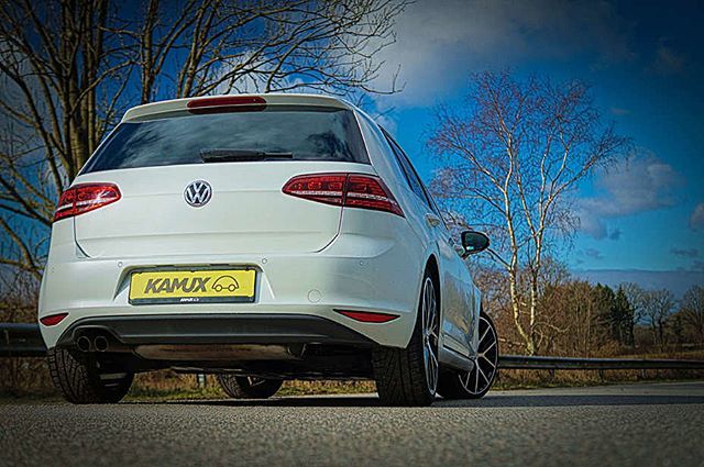 Im #strahlenden #blau steht unser #weißer  #vwgolf7 auf #19zoll #Felgen .
#vw 
#golf 
#vwgolf 
#vwgolfVII
#kamuxway ift.tt/2DLOwIx