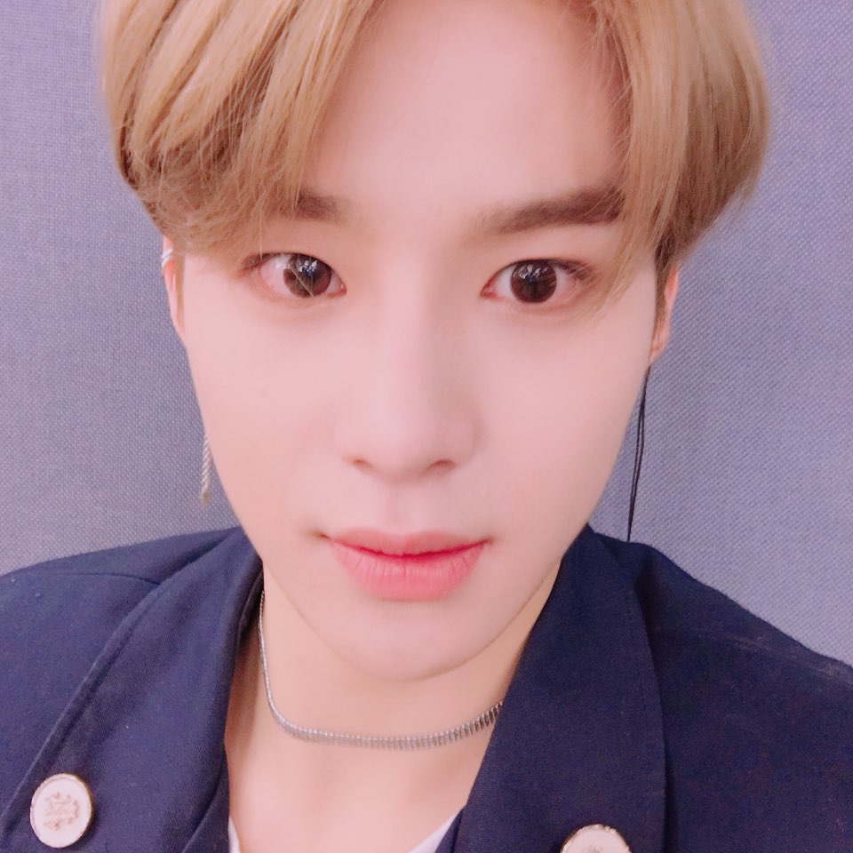 NCTsmtown's tweet photo. 여러분 오늘 엠카무대 어떠셨나요~?
여러분들봐서 기분이 너무 행복해요ㅎ
앞으로 자주봐요~^^ -제우스 https://t.co/b2Ucvby8EY