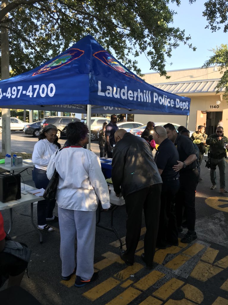 LPDPIO's tweet photo. Kicking off Coffee with A Cop! Come on out! https://t.co/kgN2LV8gJg
