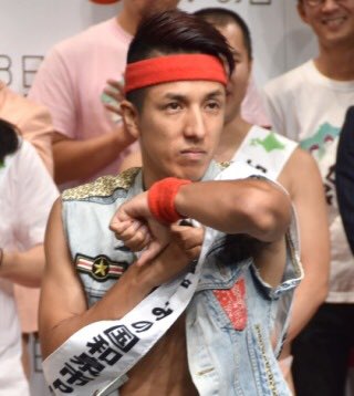 taice278's tweet photo. カメラロール漁ると上にこれきてダメです https://t.co/y2trEWZwtN