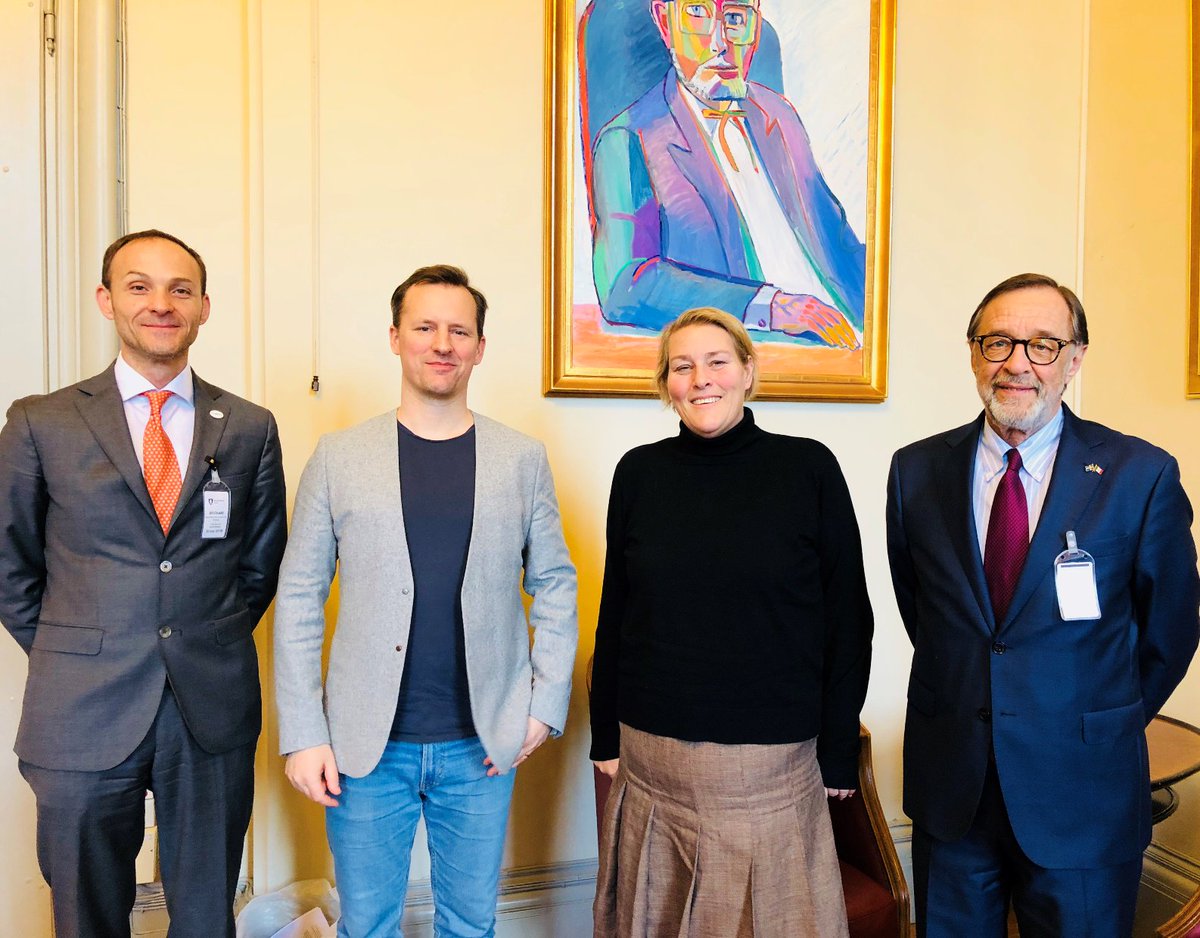 EmbGascaPliego's tweet photo. Meeting w/ Johanna Engman @Hannasbox (@Stockholmsstad) &amp; Marcus Lind @mackelind @IVLSvenskaMiljo . Exchanging experiences about International Conference in #MexicoCity   #SmartCitiesExchange  @SmartCitiesEx .@SRE_mx @gobmx  @SweAmericas  @SwedeninMX  @PromexicoN  @SmartCitySweden https://t.co/5wtH4ufQIh