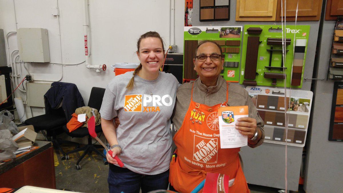 Vijay getting a commercial approved!! <a href="/Jrp110371/">jason pierce</a> <a href="/akm3831/">Amanda</a> @HillardBob <a href="/GardnerD314/">Sara Gardner</a>