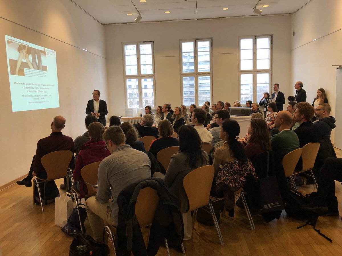 Jetzt beim #PsychosomatikKongress 2018: M. Beutel zum Thema Abnehmende sexuelle Aktivität und Verlangen bei Männern - Ergebnisse aus repräsentativen Studien in Deutschland 2005 und 2016.