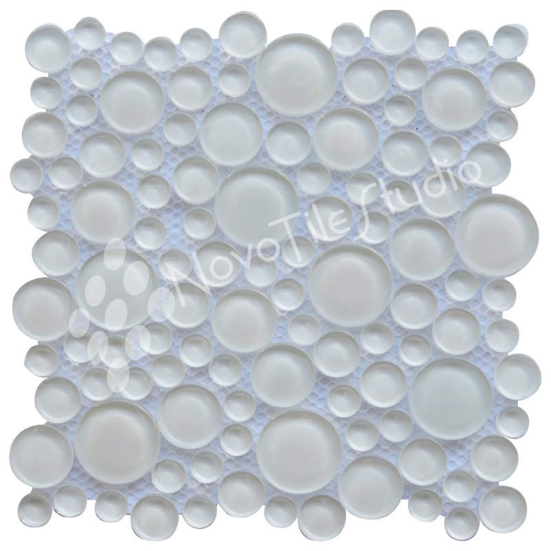 Very Chic! #Glass #Round #Mosaics #MosaicTiles #tiles #backsplash #kitchen #Bathroom #HomeDecor #HomeImprovement #HomeDesign #HomeRemodeling #remodeling #kitchendesign #kitchenremodel #kitchenrenovation #bathroomdesign #NovoTileStudio novotilestudio.com Model: SIENA-GL002