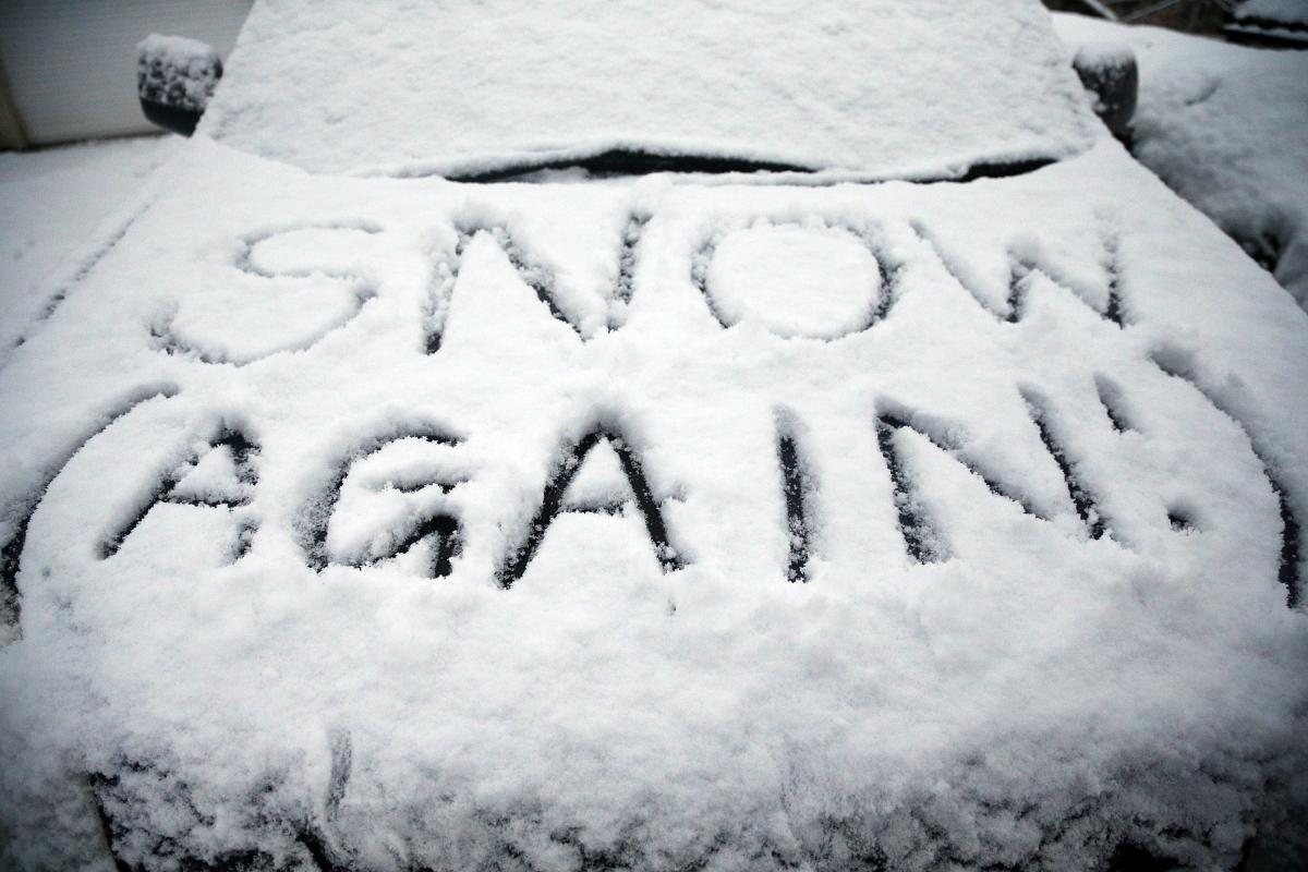 Not again! Do you think this will be the last snow fall we see this year? #UNH #SpringSnow #goawaysnow #spring2018 #drivesafe