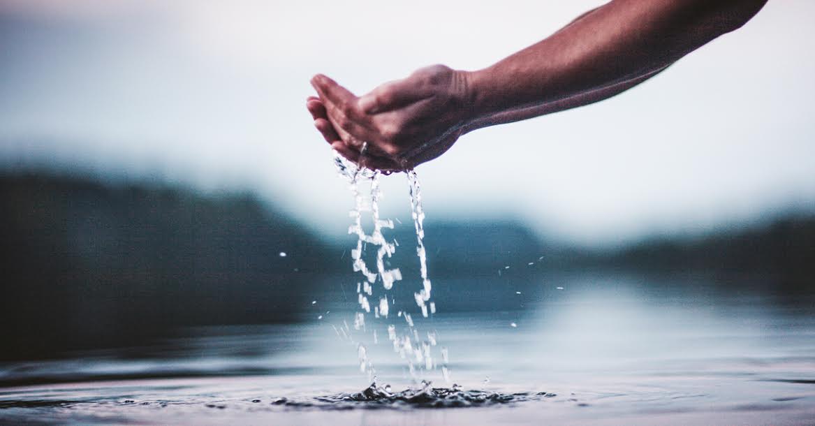 TEDTalks's tweet photo. 7 TED Talks on humanity’s relationship with water: https://t.co/oCerKe2c9H #WorldWaterDay https://t.co/uyMyNq8fwx