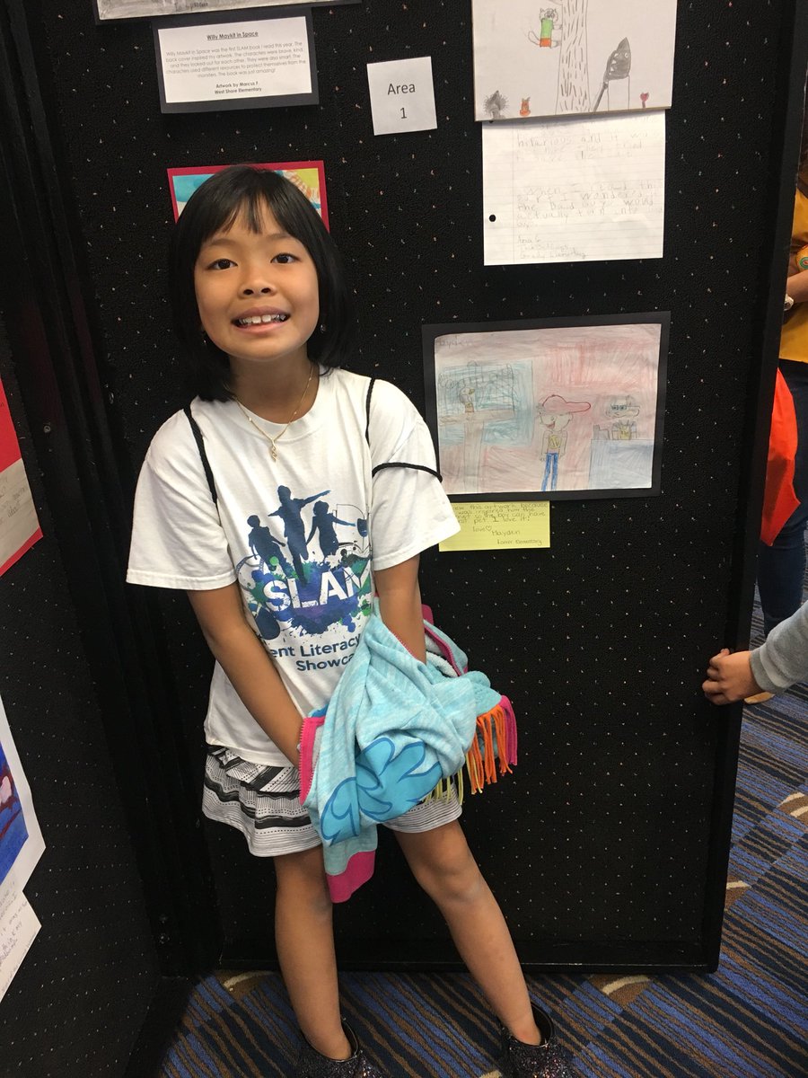MsGodcharlesArt's tweet photo. Had an awesome time at SLAM! Thank you to Henry Cole and the other authors that presented to our students! We had a blast 😊 #SLAM #hubofschool #HCPSProud #hcps_SLAM #latepost https://t.co/GqvJ6eJRPJ