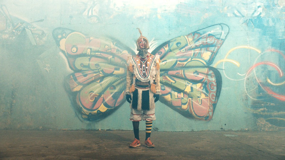 eggfilmstv's tweet image. Watch: youtu.be/IhGIC1VWU4Q RT  @Sibongile_Dust Khuli Chana "One Source" music video is still one of the best music videos in South Africa.