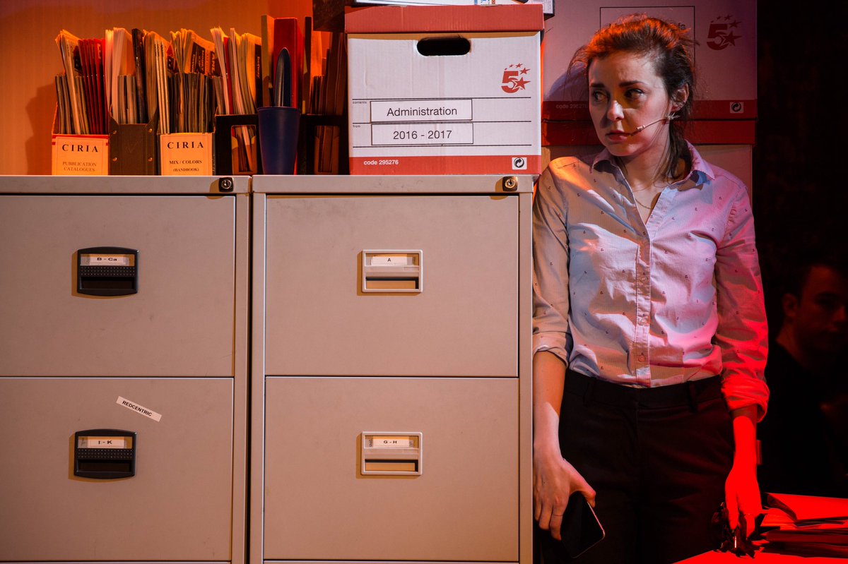 smith_barlow's tweet photo. This time last week @VAULTFestival !! #ThrowbackThursday #ThrowbackThursdays #LockAndKeyMusical 🔑👇#production photos! #photography with our wonderful leading ladies ❤️ https://t.co/R7GtPjKaBO