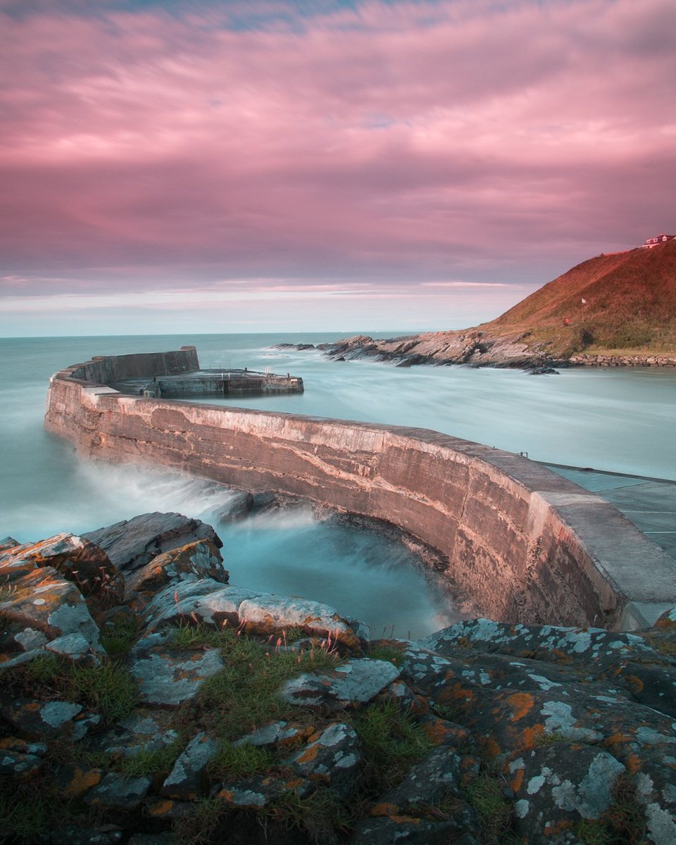 AndySwinhoe's tweet photo. Collieston Pier, Aberdeenshire. @LEEFilters #canonphotography  #CanonEOS #seascape @manfrotto_uk #aberdeenshirecoast #photooftheday https://t.co/OaibSbMJII