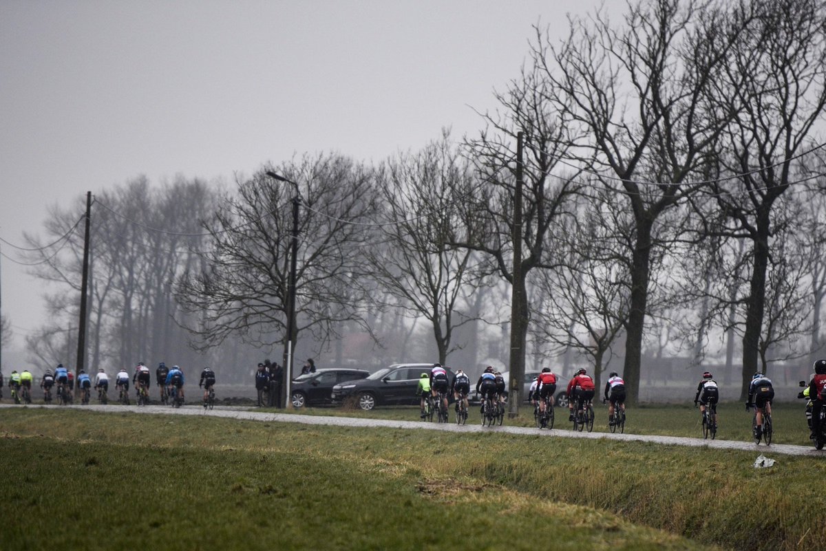 UCI_WWT's tweet photo. The women’s peloton spits early in the day at #Driedaagse #UCIWWT #uci_road
📸@velofocus https://t.co/EPUABsKzQS