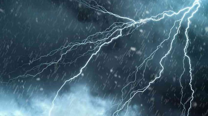 insightssuccess's tweet photo. #New_Technology Predicts Warning Signs of #Extreme_Climatic Events
The scientist at the @MIT, have developed an algorithm which can predict extreme natural events by spotting irregularities.
continue reading: https://t.co/T0HmcR3i84 https://t.co/iERa3ZHZWr