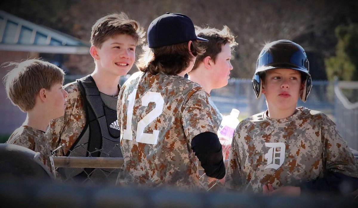 DMS_JVBaseball's tweet photo. Game Day!! @DMS_JVBaseball takes on Mills Park JV at 4p at Thomas Brooks Park!  Play ball!! Go Blue Jackets! ⚾️ https://t.co/9dchR21Gu5