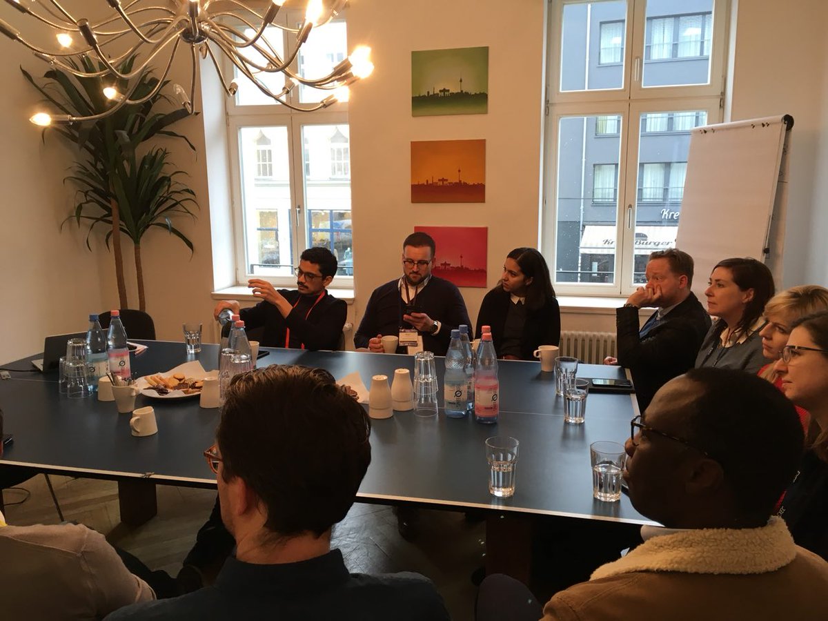 EXECfintech's tweet photo. โ๏ธ OFF SITE: "The playbook of corporate venturing explained" - @RedstoneVC
Another great discussion with @jmbachmann at @RedstoneVC. #EXEC2018 #execfintech https://t.co/kpfW3J98WD
