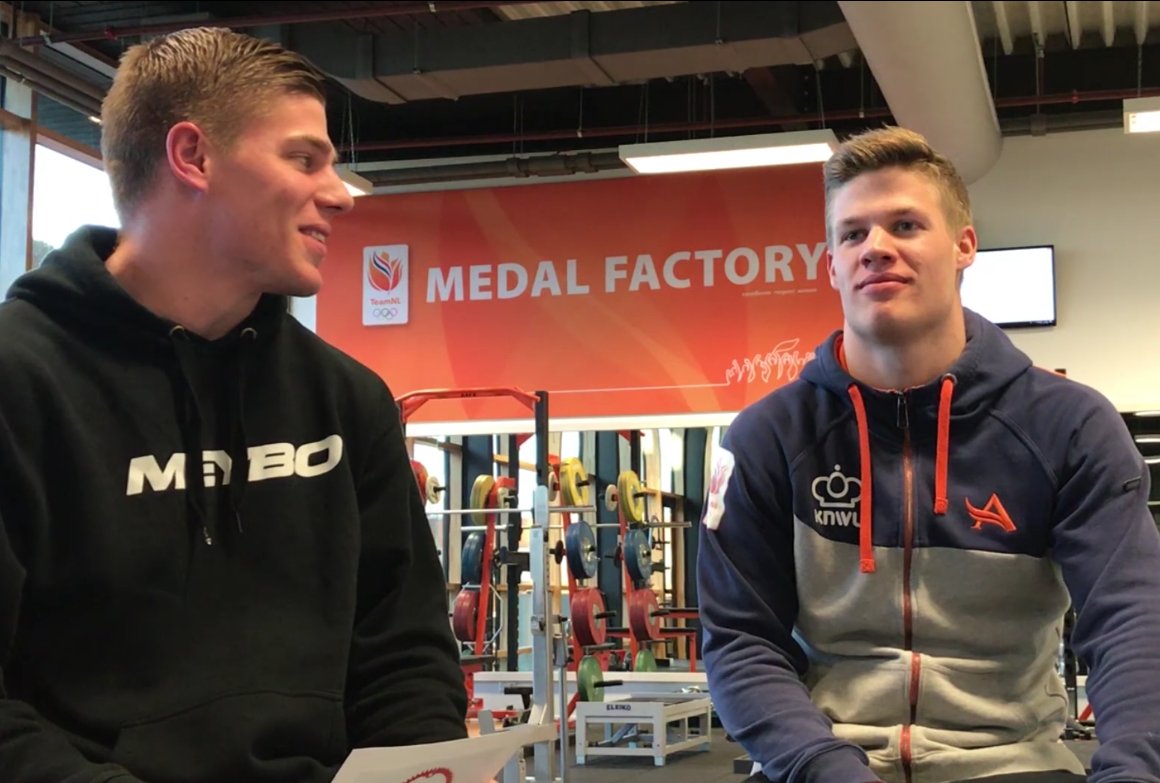 BMXPapendalLive's tweet photo. 🆕️ @niekkimmann legt @justinkimmann 10 dilemma's 🤔voor 📽➡️ https://t.co/nwhi84B1I6 Kom jij de broers aanmoedigen op 5 &amp; 6 mei? #bmxpapendal #ucibmxsx https://t.co/7vCW7ThUYc